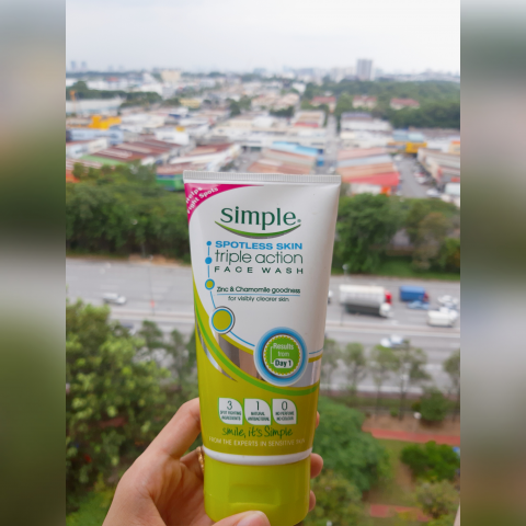 kebaikan simple spotless skin