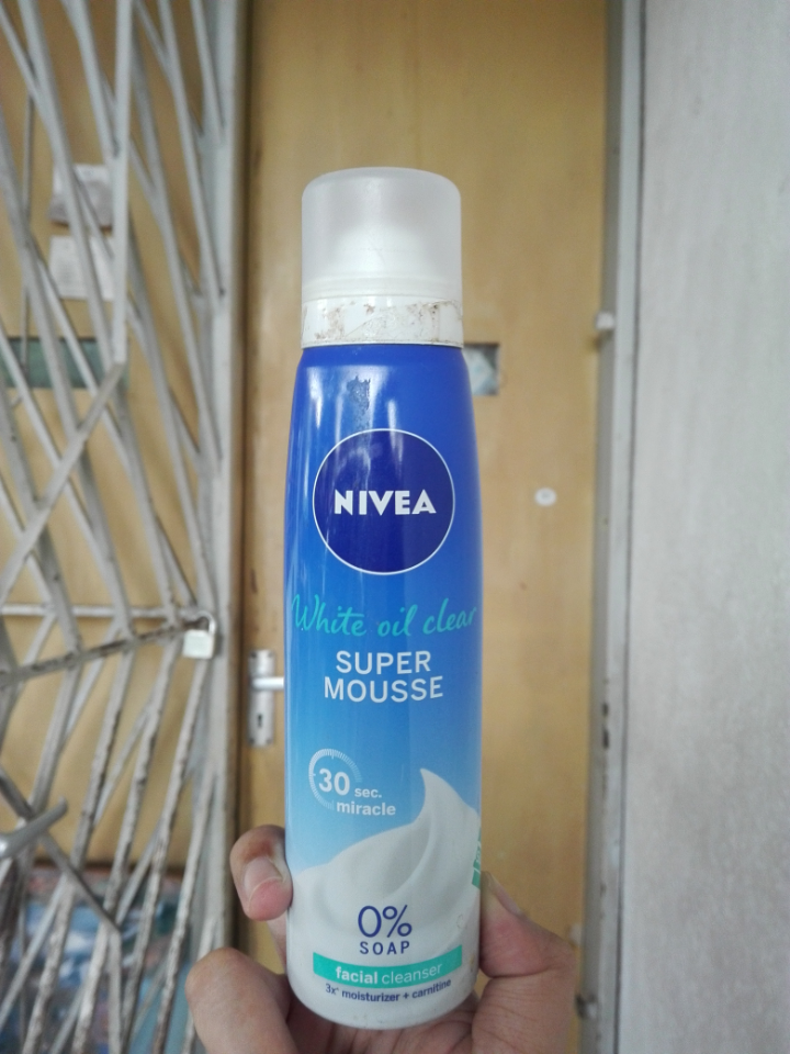 nivea pearl white super mousse